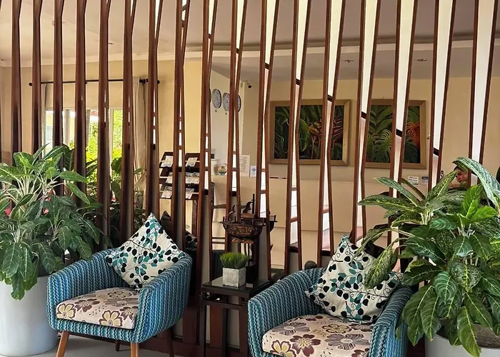Chateau By The Sea Hotel 4*
