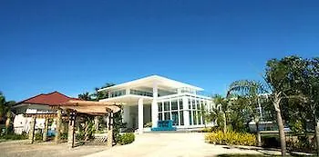 Chateau By The Sea