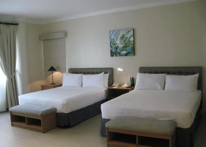 Chateau By The Sea Hotel 4*