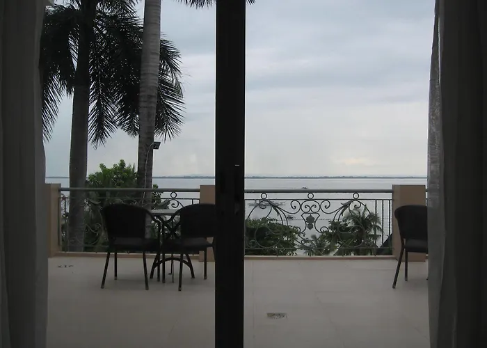 Chateau By The Sea Lapu-Lapu City